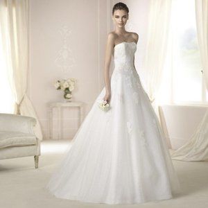 White One by Pronovias Wedding Dress Danladi